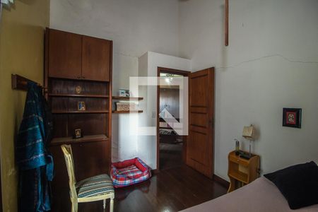 Casa à venda com 300m², 4 quartos e 2 vagasQuarto