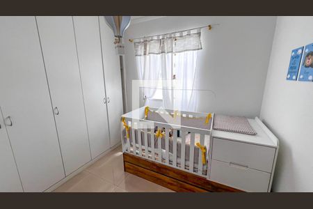 Casa à venda com 225m², 5 quartos e 3 vagasQuarto 2