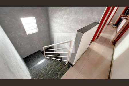 Casa à venda com 225m², 5 quartos e 3 vagasEscada