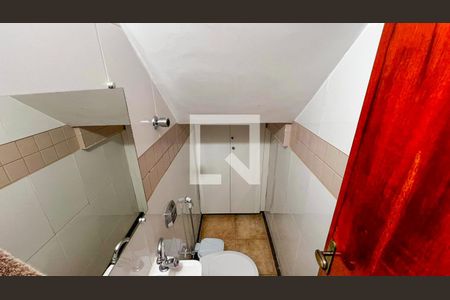 Casa à venda com 225m², 5 quartos e 3 vagasBanheiro