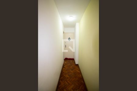 Sala - corredor de entrada de apartamento à venda com 1 quarto, 60m² em Copacabana, Rio de Janeiro