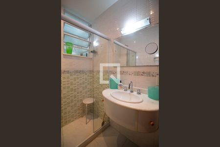 Banheiro social de apartamento à venda com 1 quarto, 60m² em Copacabana, Rio de Janeiro