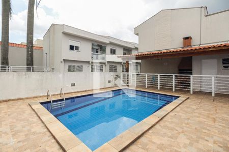 Casa de condomínio à venda com 100m², 3 quartos e 1 vaga Casa de condomínio à venda com 100m², 3 quartos e 1 vagaCondomínio - Piscina