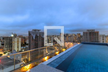 Apartamento para alugar com 29m², 1 quarto e sem vaga Apartamento para alugar com 29m², 1 quarto e sem vagaÁrea comum - Piscina