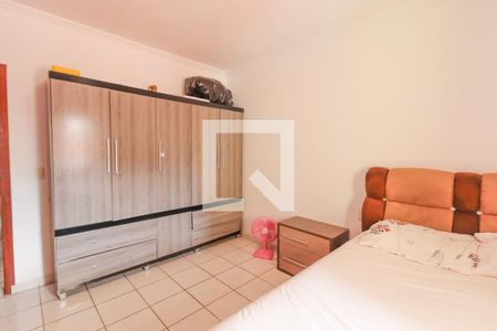 Casa à venda com 152m², 3 quartos e 5 vagas Casa à venda com 152m², 3 quartos e 5 vagasQuarto 1