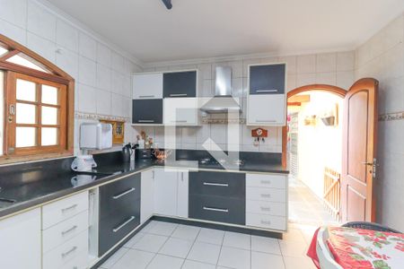 Casa à venda com 152m², 3 quartos e 5 vagas Casa à venda com 152m², 3 quartos e 5 vagasCozinha