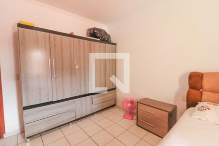 Casa à venda com 152m², 3 quartos e 5 vagas Casa à venda com 152m², 3 quartos e 5 vagasQuarto 1