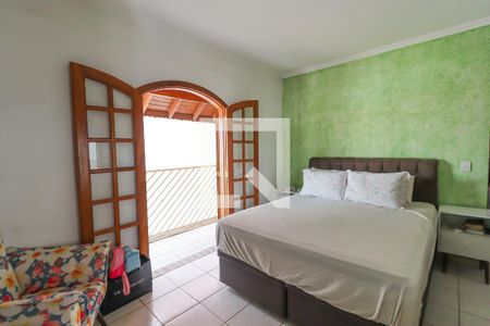 Casa à venda com 152m², 3 quartos e 5 vagas Casa à venda com 152m², 3 quartos e 5 vagasSuíte