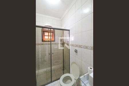 Casa à venda com 152m², 3 quartos e 5 vagas Casa à venda com 152m², 3 quartos e 5 vagasBanheiro 2