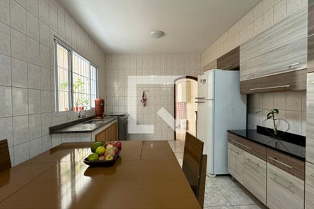 Casa à venda com 150m², 3 quartos e 2 vagasCozinha