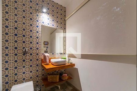 Casa à venda com 231m², 3 quartos e 3 vagas Casa à venda com 231m², 3 quartos e 3 vagasLavabo