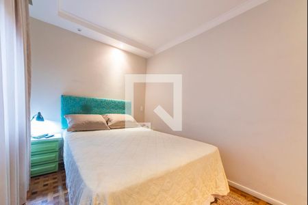 Casa à venda com 231m², 3 quartos e 3 vagas Casa à venda com 231m², 3 quartos e 3 vagasQuarto 3