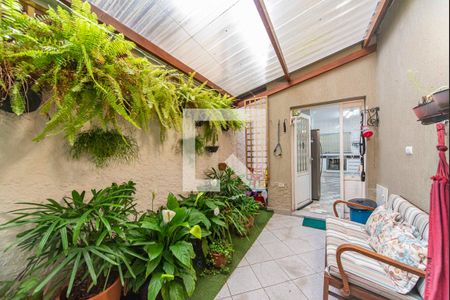 Casa à venda com 231m², 3 quartos e 3 vagas Casa à venda com 231m², 3 quartos e 3 vagasJardim de Inverno