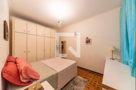 Casa à venda com 231m², 3 quartos e 3 vagas Casa à venda com 231m², 3 quartos e 3 vagasQuarto 2