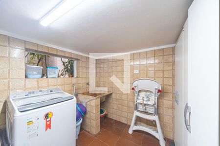 Casa à venda com 231m², 3 quartos e 3 vagas Casa à venda com 231m², 3 quartos e 3 vagasÁrea de Serviço