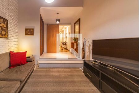 Sala de TV de casa à venda com 3 quartos, 231m² em Vila Valparaíso, Santo André