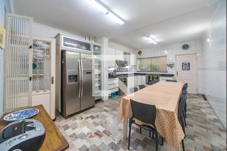 Casa à venda com 231m², 3 quartos e 3 vagas Casa à venda com 231m², 3 quartos e 3 vagasCozinha