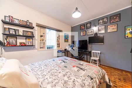 Casa à venda com 231m², 3 quartos e 3 vagas Casa à venda com 231m², 3 quartos e 3 vagasQuarto 1