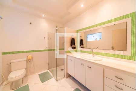 Casa à venda com 231m², 3 quartos e 3 vagas Casa à venda com 231m², 3 quartos e 3 vagasBanheiro Social