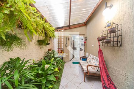 Casa à venda com 231m², 3 quartos e 3 vagas Casa à venda com 231m², 3 quartos e 3 vagasJardim de Inverno