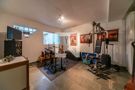 Casa à venda com 231m², 3 quartos e 3 vagas Casa à venda com 231m², 3 quartos e 3 vagasÁrea comum