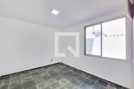 Quarto de casa para alugar com 4 quartos, 300m² em Jardim Satélite, São José dos Campos