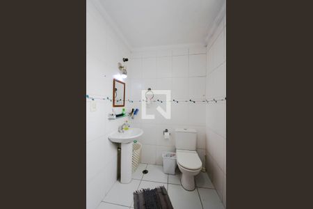 Casa à venda com 150m², 2 quartos e 2 vagas Casa à venda com 150m², 2 quartos e 2 vagasBanheiro Social