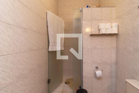 Casa à venda com 200m², 4 quartos e 4 vagasBanheiro da Suíte