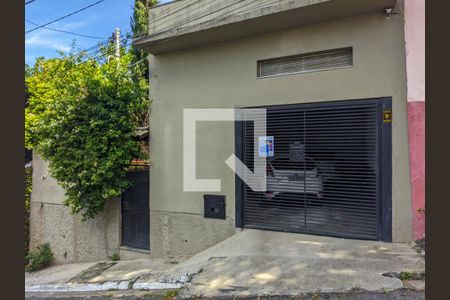 Casa à venda com 200m², 4 quartos e 4 vagasFachada