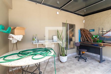 Casa à venda com 200m², 4 quartos e 4 vagasVaranda