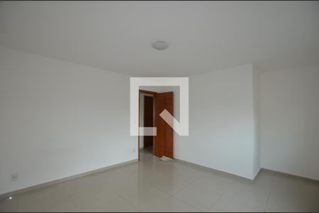 Quarto 1 de casa de condomínio para alugar com 2 quartos, 80m² em Marechal Hermes, Rio de Janeiro