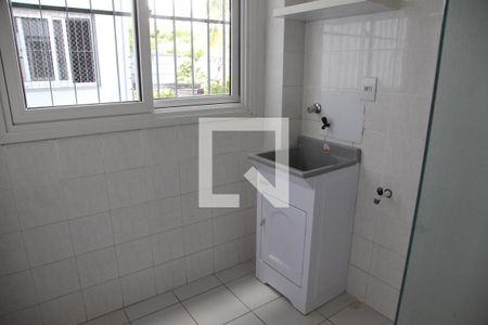 Apartamento para alugar com 60m², 2 quartos e sem vagaCozinha e Área de Serviço