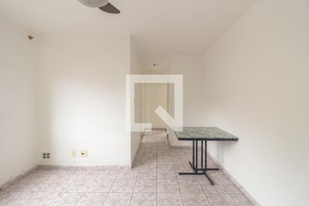 Sala de apartamento para alugar com 3 quartos, 58m² em Campo Grande, Rio de Janeiro