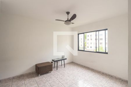 Sala de apartamento para alugar com 3 quartos, 58m² em Campo Grande, Rio de Janeiro