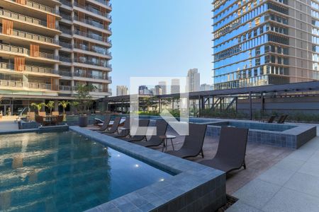 Apartamento à venda com 197m², 3 quartos e 3 vagasÁrea comum - Piscina