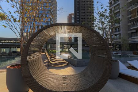 Apartamento à venda com 197m², 3 quartos e 3 vagasÁrea comum - Piscina