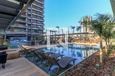 Apartamento à venda com 197m², 3 quartos e 3 vagasÁrea comum - Piscina