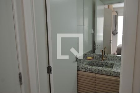 Banheiro de apartamento à venda com 1 quarto, 30m² em Cambuci, São Paulo