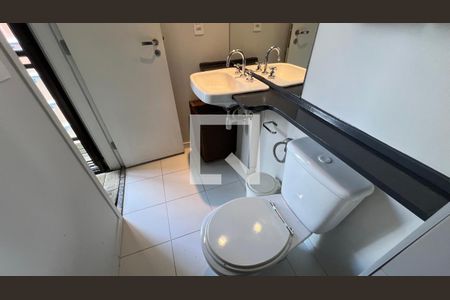Apartamento para alugar com 54m², 1 quarto e 1 vaga Apartamento para alugar com 54m², 1 quarto e 1 vagaBanheiro da Suíte