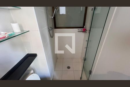 Banheiro da Suíte de apartamento para alugar com 1 quarto, 54m² em Sumaré, São Paulo