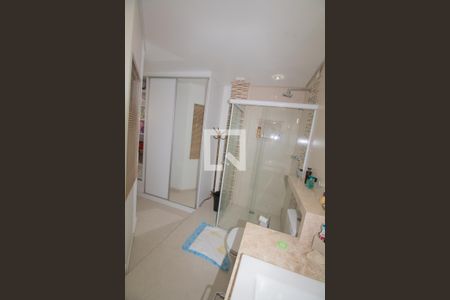 Casa à venda com 200m², 2 quartos e 4 vagasBanheiro social