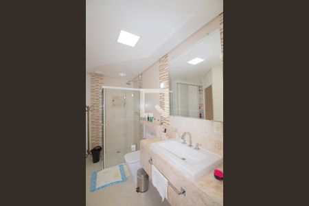 Casa à venda com 200m², 2 quartos e 4 vagasBanheiro social