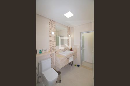 Casa à venda com 200m², 2 quartos e 4 vagasBanheiro social