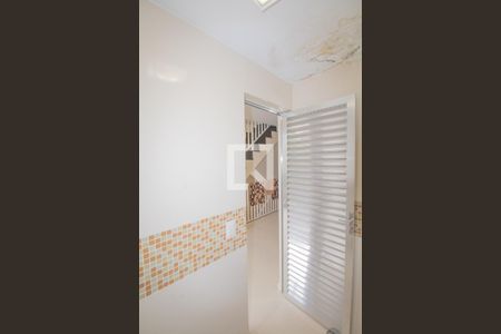 Casa à venda com 200m², 2 quartos e 4 vagasBanheiro de serviço