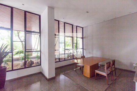 Apartamento à venda com 164m², 3 quartos e 2 vagasHall social