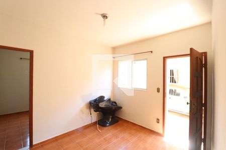 Sala de casa para alugar com 1 quarto, 50m² em Trindade, São Gonçalo