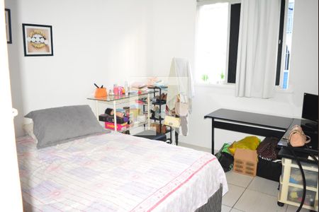 Quarto 2 de apartamento para alugar com 3 quartos, 90m² em Costa Azul, Salvador