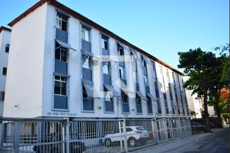 Fachada do Prédio de apartamento para alugar com 3 quartos, 90m² em Costa Azul, Salvador