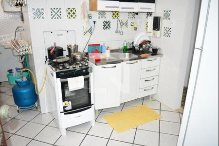 Cozinha de apartamento para alugar com 3 quartos, 90m² em Costa Azul, Salvador