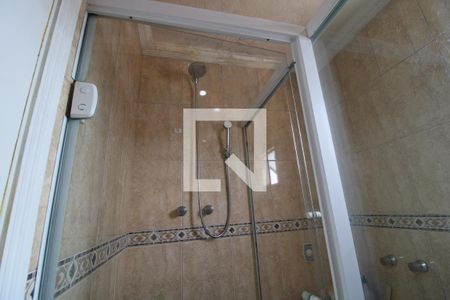 Apartamento à venda com 140m², 3 quartos e 2 vagasBanheiro da suíte